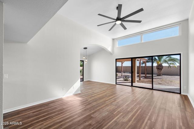 10625 E NAVAJO Place, Sun Lakes, AZ 85248