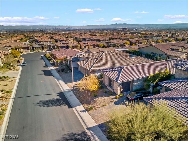 12143 Dorada Coast Avenue, Las Vegas, NV 89138