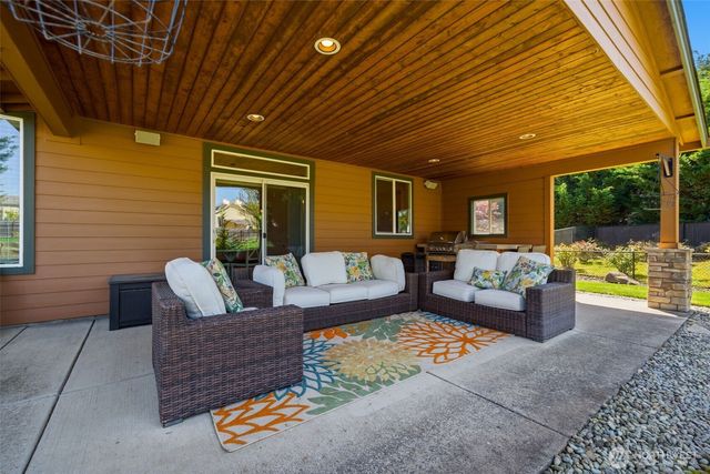 1506 NW 339TH Street, La Center, WA 98629