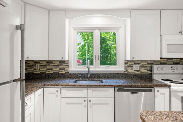 43 Cogswell Path, West Yarmouth, MA 02673