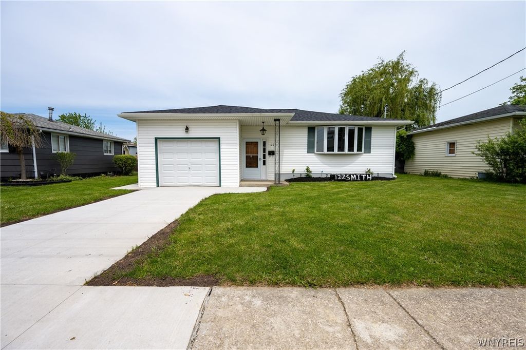 122 Smith Drive, Lackawanna, NY 14218