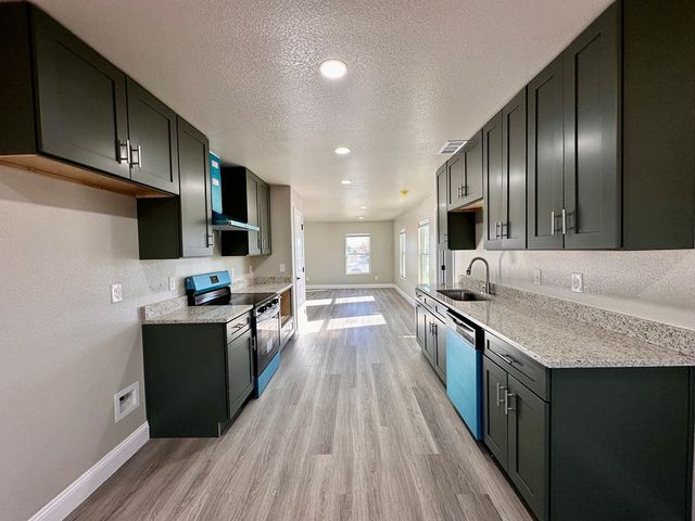 1012 W 26th St, Odessa, TX 79763