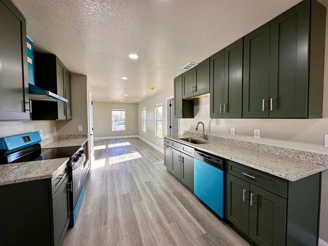 1012 W 26th St, Odessa, TX 79763