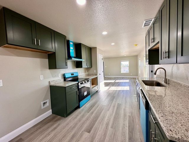 1012 W 26th St, Odessa, TX 79763