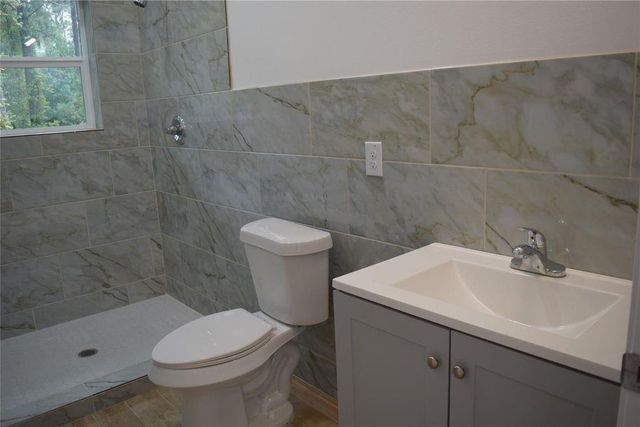 740 County Road 5015, Cleveland, TX 77327