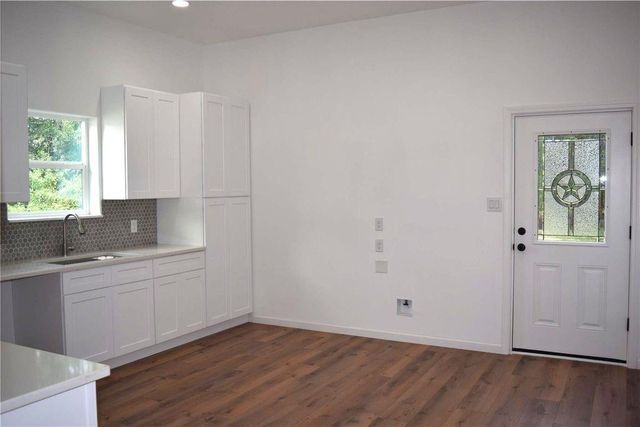 740 County Road 5015, Cleveland, TX 77327