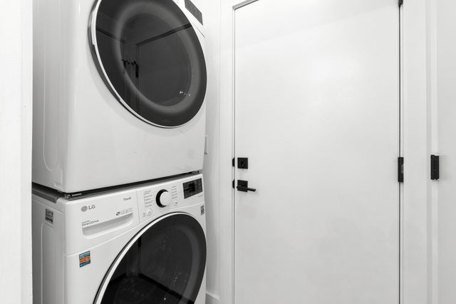 1183 Oak Grove Ave 2, Austin, TX 78702