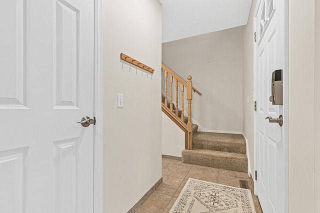 453 Pascal Street S, Saint Paul, MN 55105