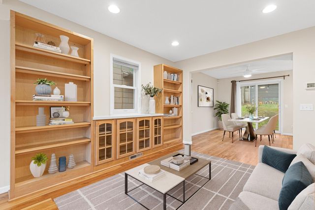 453 Pascal Street S, Saint Paul, MN 55105