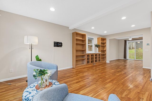 453 Pascal Street S, Saint Paul, MN 55105