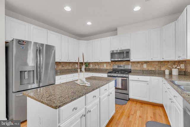 8304 TENBROOK DR, Gainesville, VA 20155