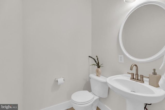 8304 TENBROOK DR, Gainesville, VA 20155