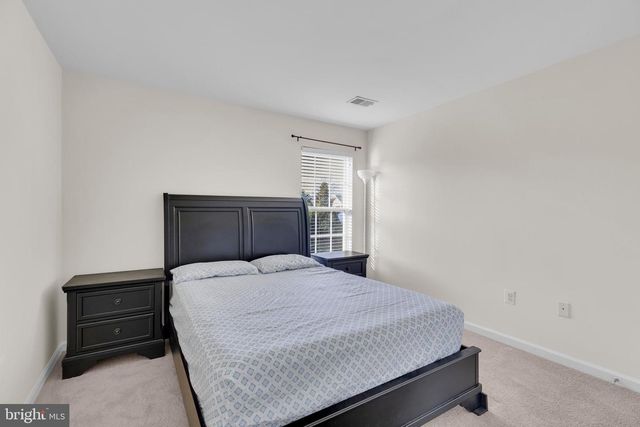 8304 TENBROOK DR, Gainesville, VA 20155