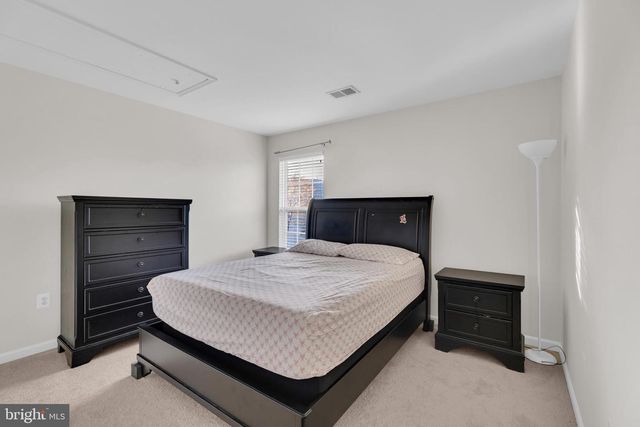 8304 TENBROOK DR, Gainesville, VA 20155