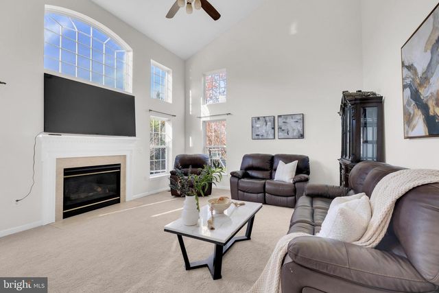 8304 TENBROOK DR, Gainesville, VA 20155