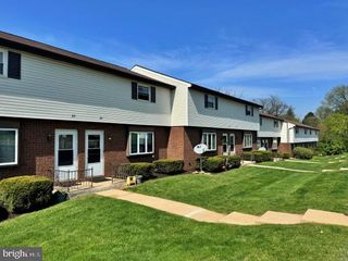 213 CATALPA LN, Red Lion, PA 17356
