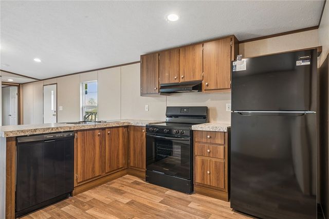 125 Laurel View Dr, Bullskin Twp, PA 15666