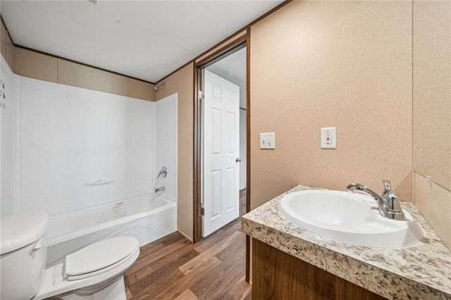 125 Laurel View Dr, Bullskin Twp, PA 15666