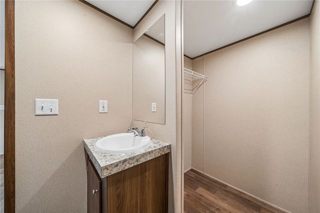 125 Laurel View Dr, Bullskin Twp, PA 15666