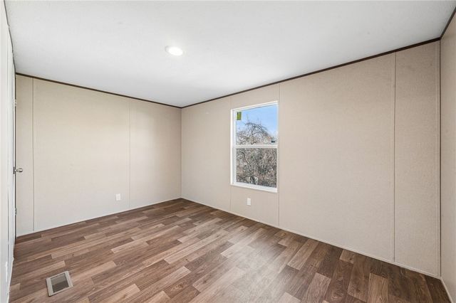 125 Laurel View Dr, Bullskin Twp, PA 15666