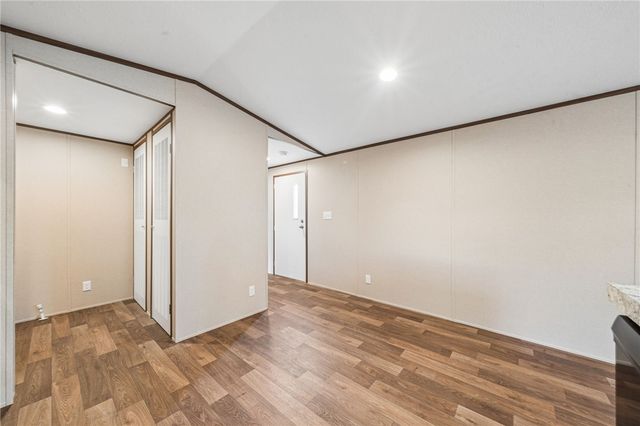 125 Laurel View Dr, Bullskin Twp, PA 15666