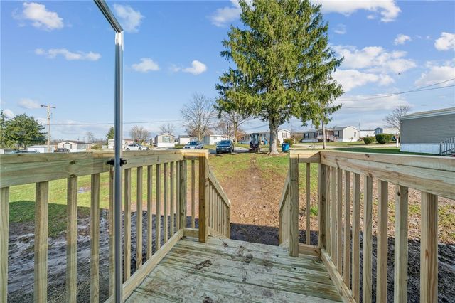 125 Laurel View Dr, Bullskin Twp, PA 15666