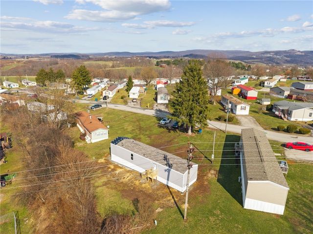 125 Laurel View Dr, Bullskin Twp, PA 15666
