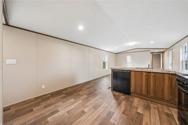 125 Laurel View Dr, Bullskin Twp, PA 15666