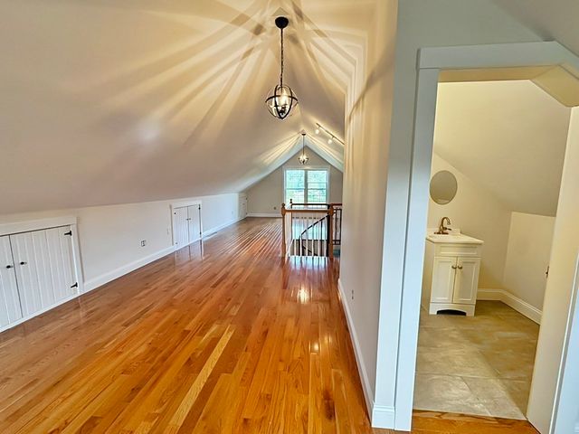 8 Dulcies Pt Rd, Kingston, NH 03848