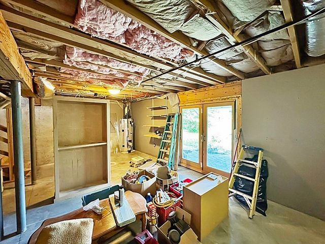 8 Dulcies Pt Rd, Kingston, NH 03848