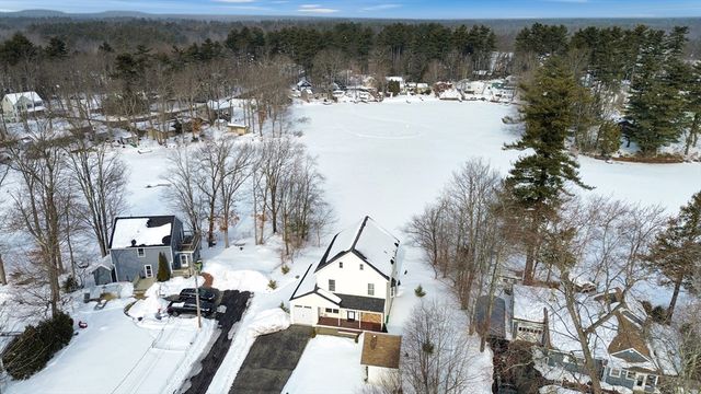 8 Dulcies Pt Rd, Kingston, NH 03848