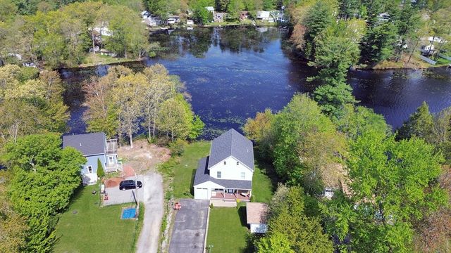 8 Dulcies Pt Rd, Kingston, NH 03848