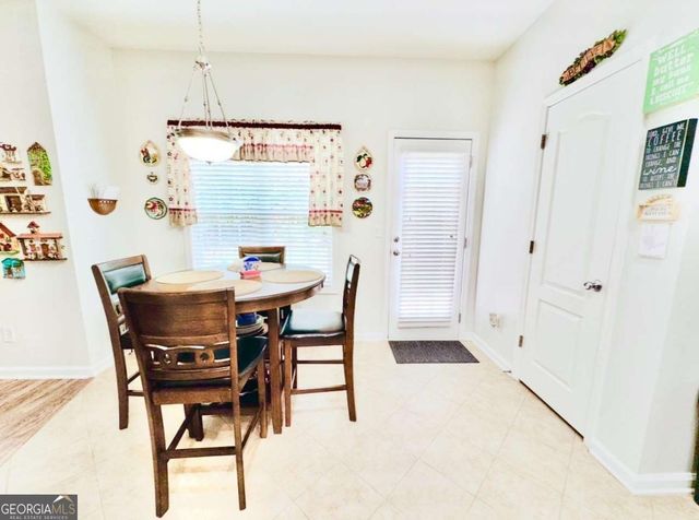 1216 St James Place, Loganville, GA 30052