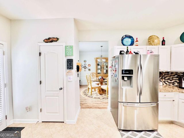1216 St James Place, Loganville, GA 30052