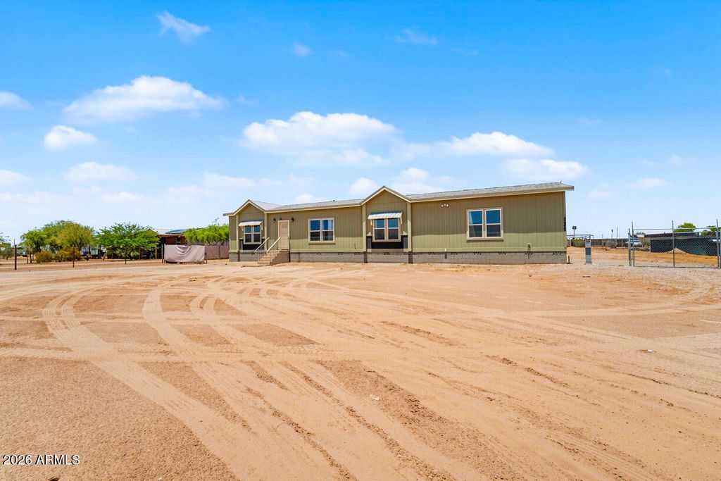 20318 W ARLINGTON Road, Buckeye, AZ 85326 — photo 2