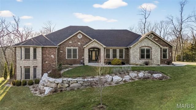 1275 Kohlers Lane, Defiance, MO 63341