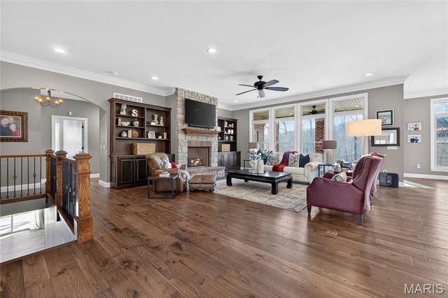 1275 Kohlers Lane, Defiance, MO 63341