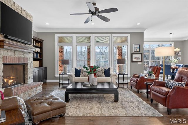 1275 Kohlers Lane, Defiance, MO 63341