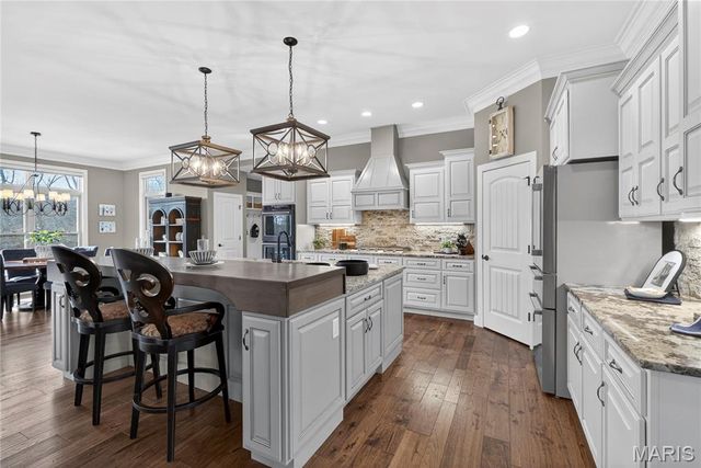 1275 Kohlers Lane, Defiance, MO 63341