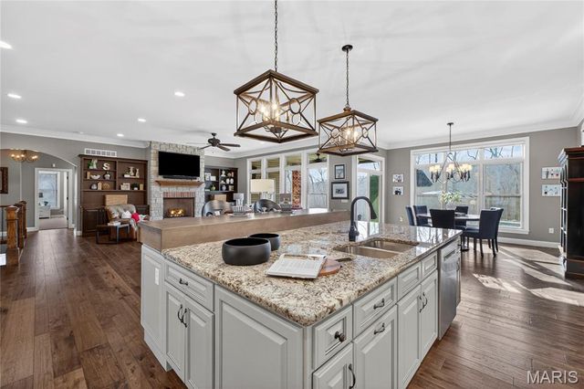 1275 Kohlers Lane, Defiance, MO 63341