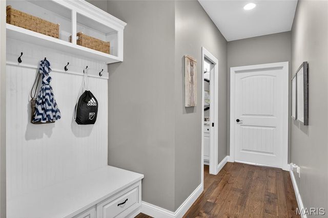 1275 Kohlers Lane, Defiance, MO 63341