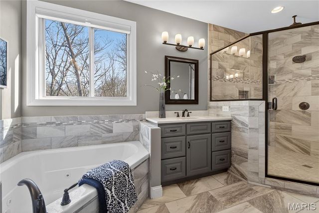 1275 Kohlers Lane, Defiance, MO 63341