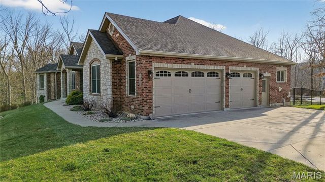 1275 Kohlers Lane, Defiance, MO 63341