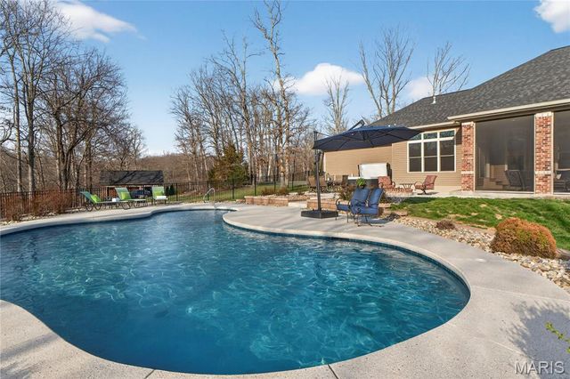 1275 Kohlers Lane, Defiance, MO 63341