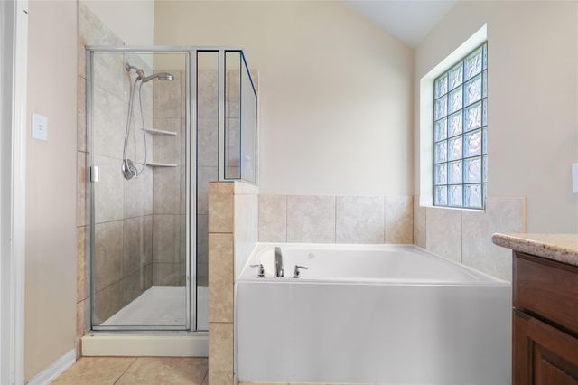 2310 Shadow Canyon Court, Pearland, TX 77584
