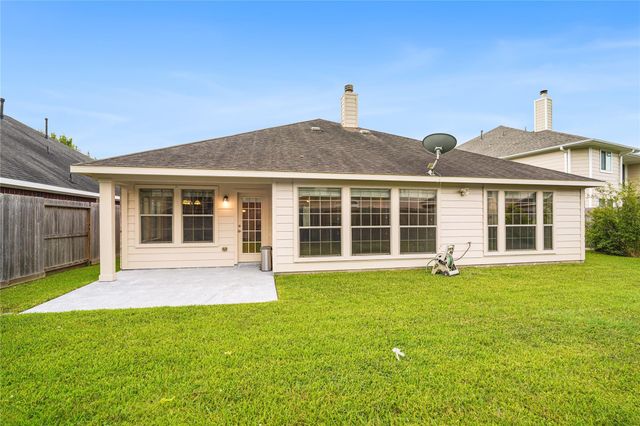 2310 Shadow Canyon Court, Pearland, TX 77584