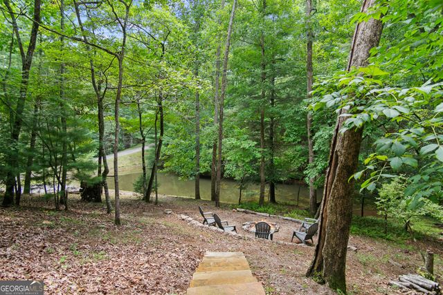 322 Honeysuckle Way, Blue Ridge, GA 30513