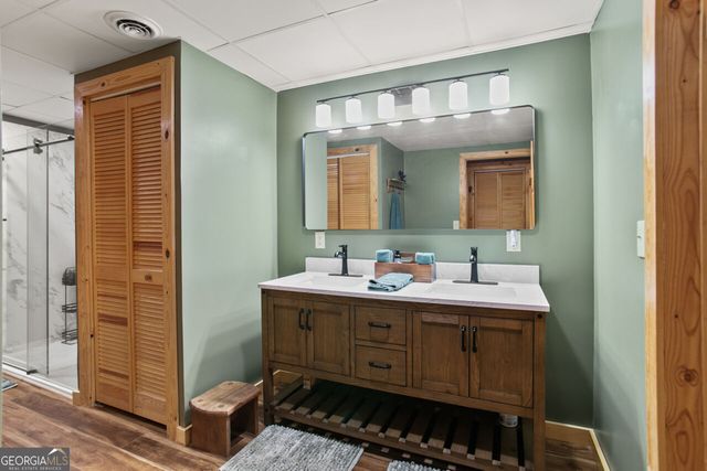 322 Honeysuckle Way, Blue Ridge, GA 30513