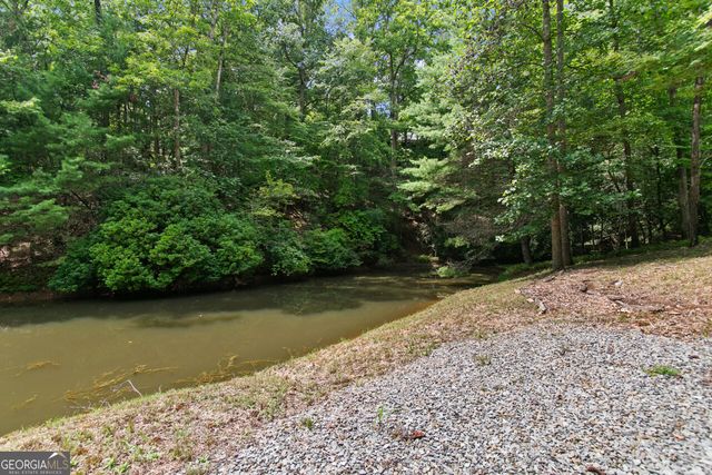 322 Honeysuckle Way, Blue Ridge, GA 30513