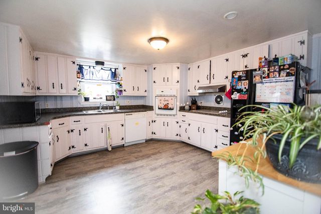 12 S 3RD ST, Newport, PA 17074